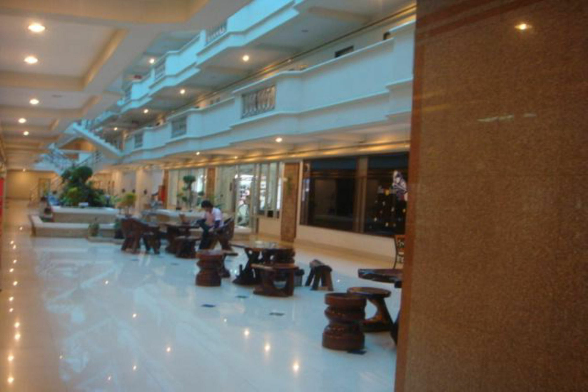 Wangburapa Grand Hat Yai Exteriör bild