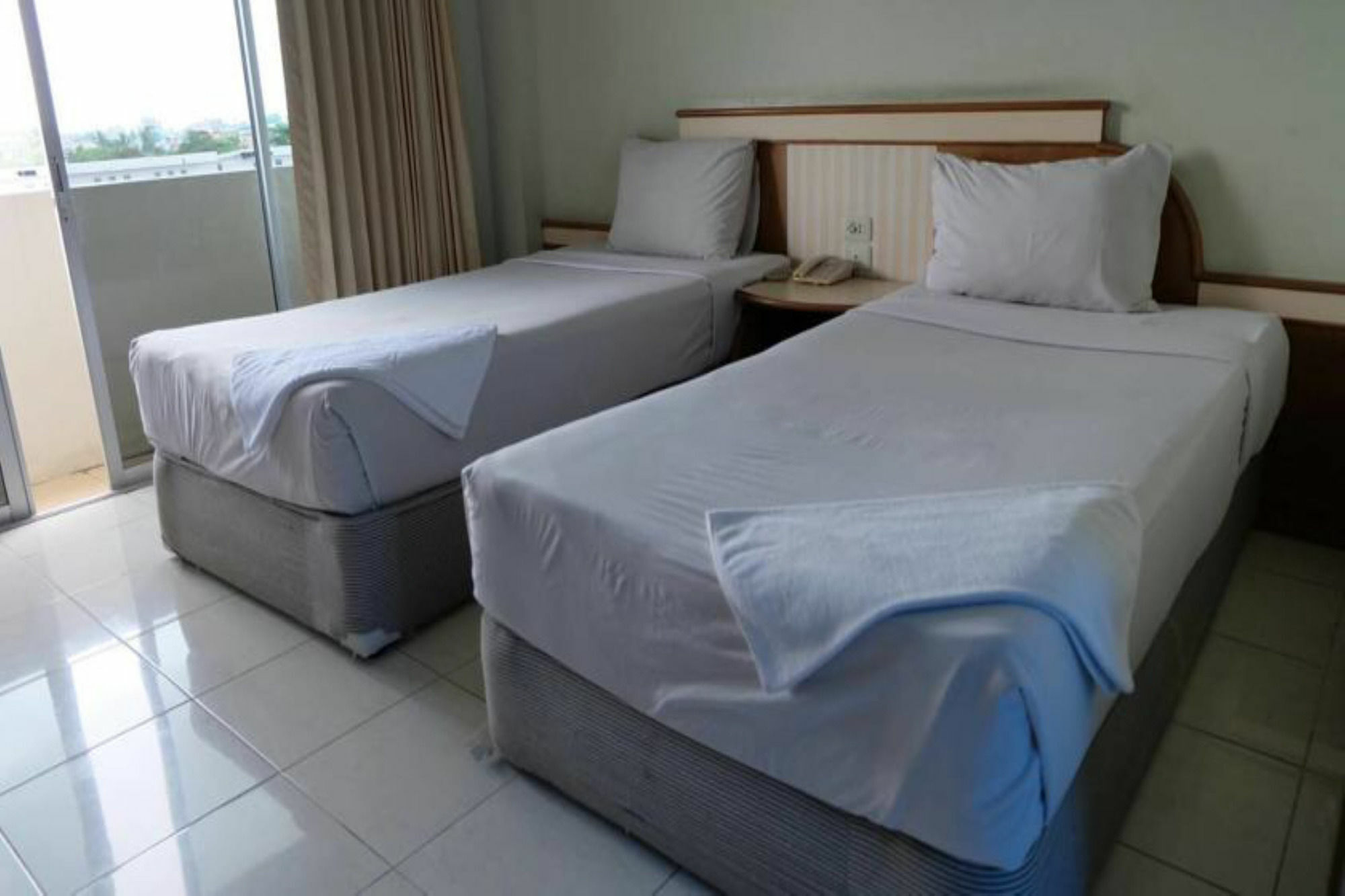 Wangburapa Grand Hat Yai Exteriör bild